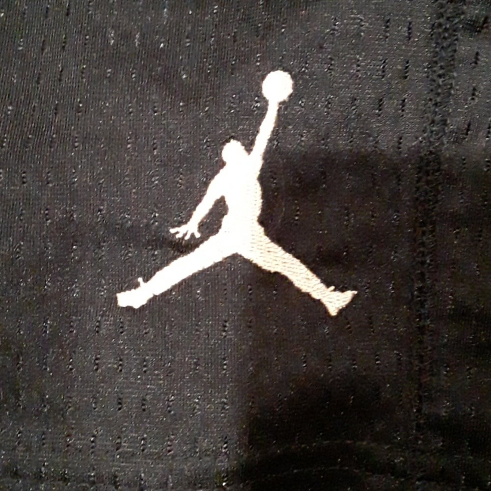 Jordan Basketball Shorts - Picture 2 of 3